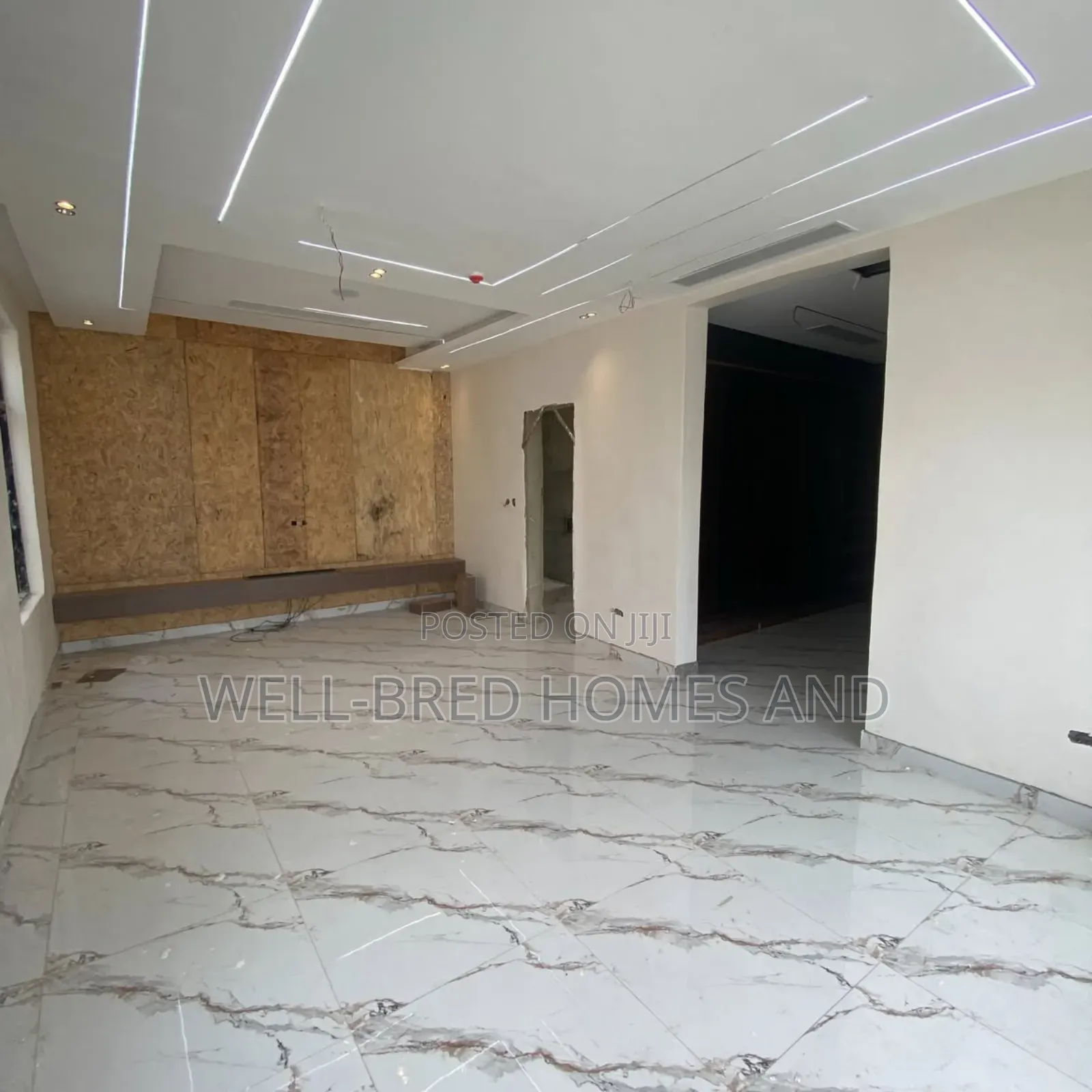 5bdrm Duplex in Lekki Phase 1 for sale in Lekki Phase 1