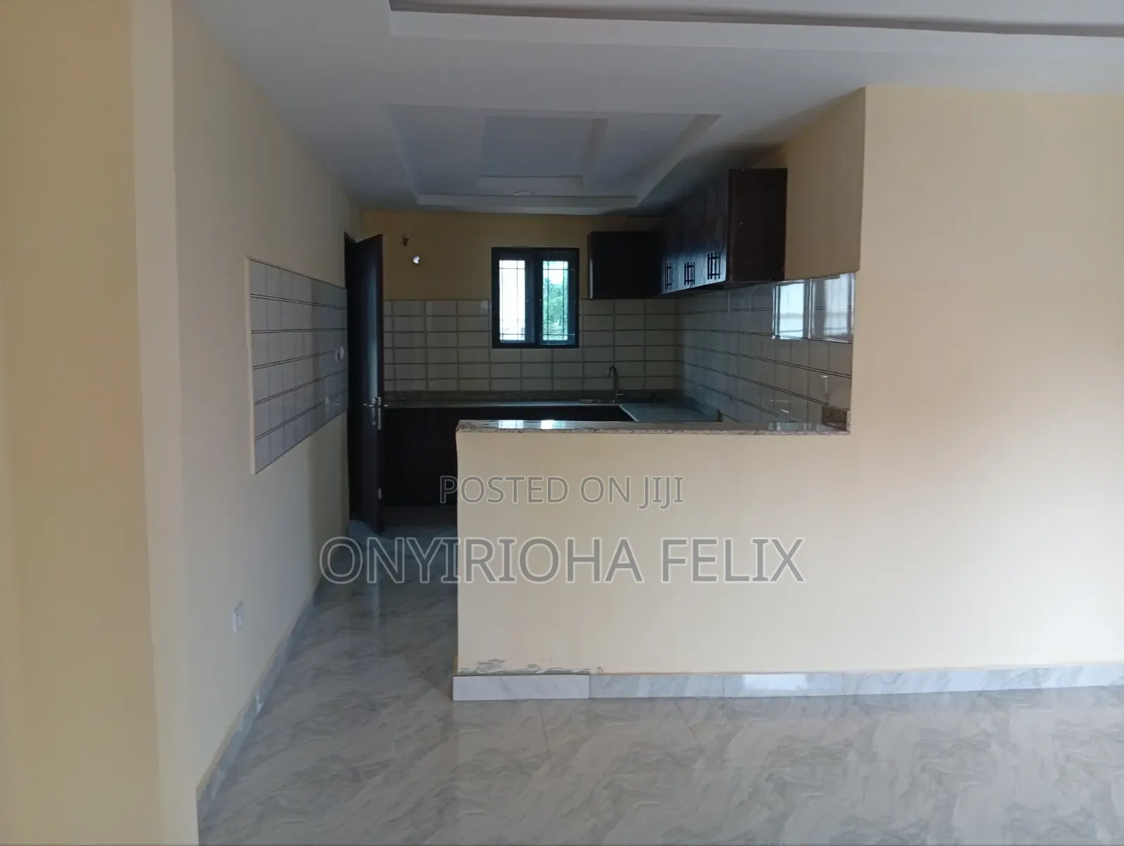 3bdrm Block of Flats in Gwarinpa Off 3Rd, Bunkoro for rent in Bunkoro