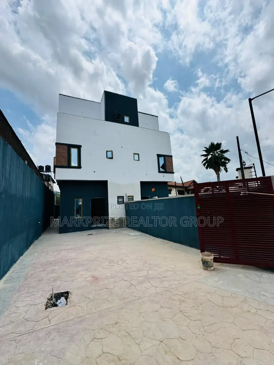 4bdrm Duplex in Maryland Lagos for sale in LSDPC Maryland Estate