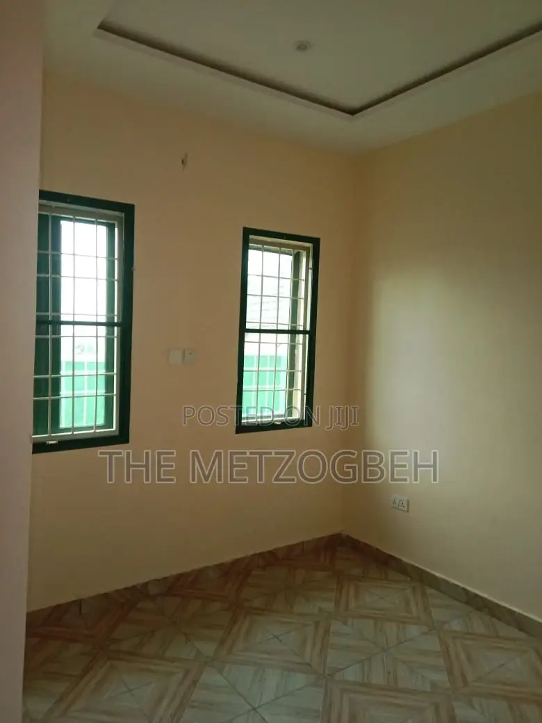 3 Bedroom Terrace Duplex in Apo Resettlement