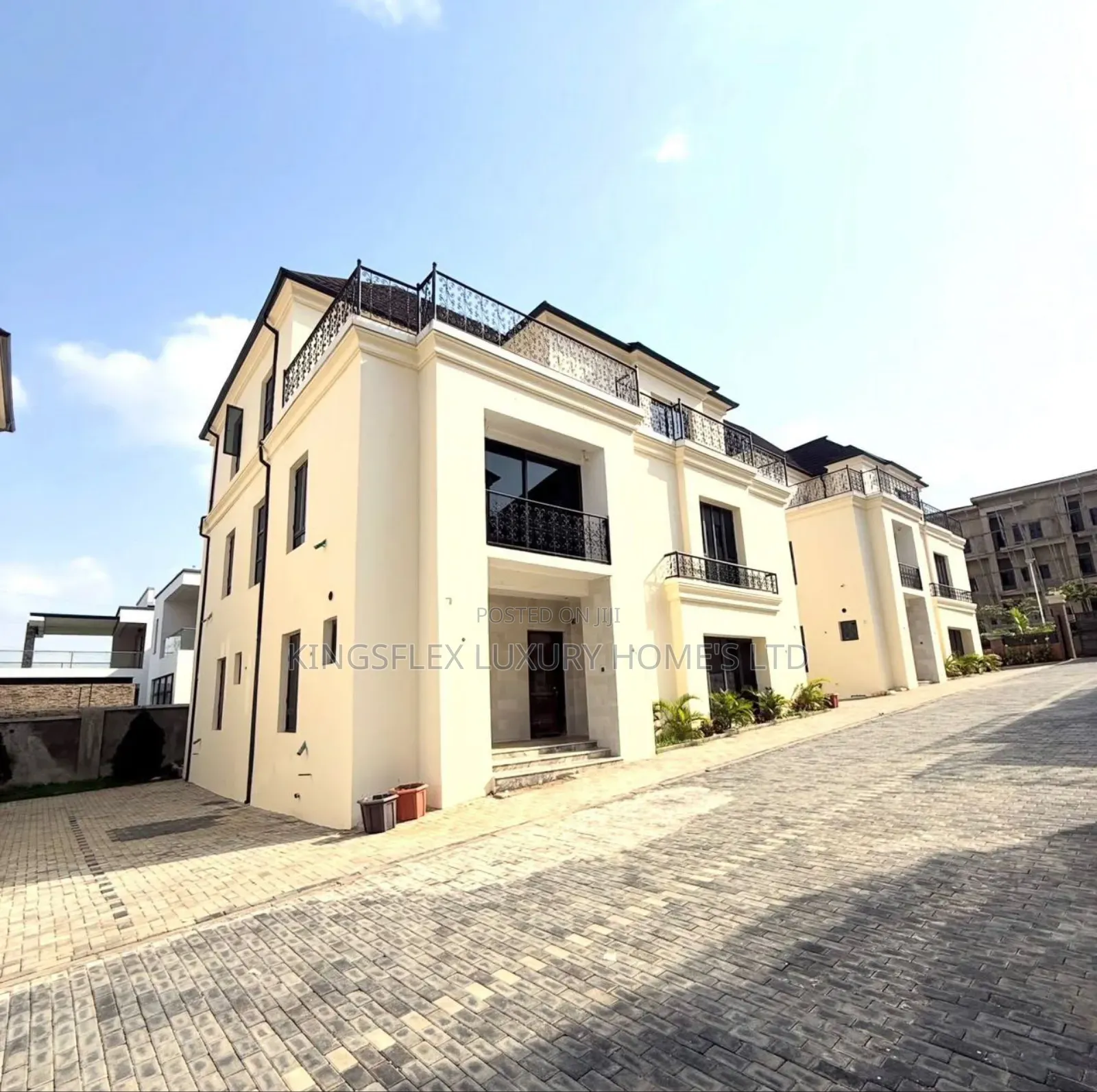 5bdrm Duplex in Estate, Katampe Extension for sale in Katampe Extension