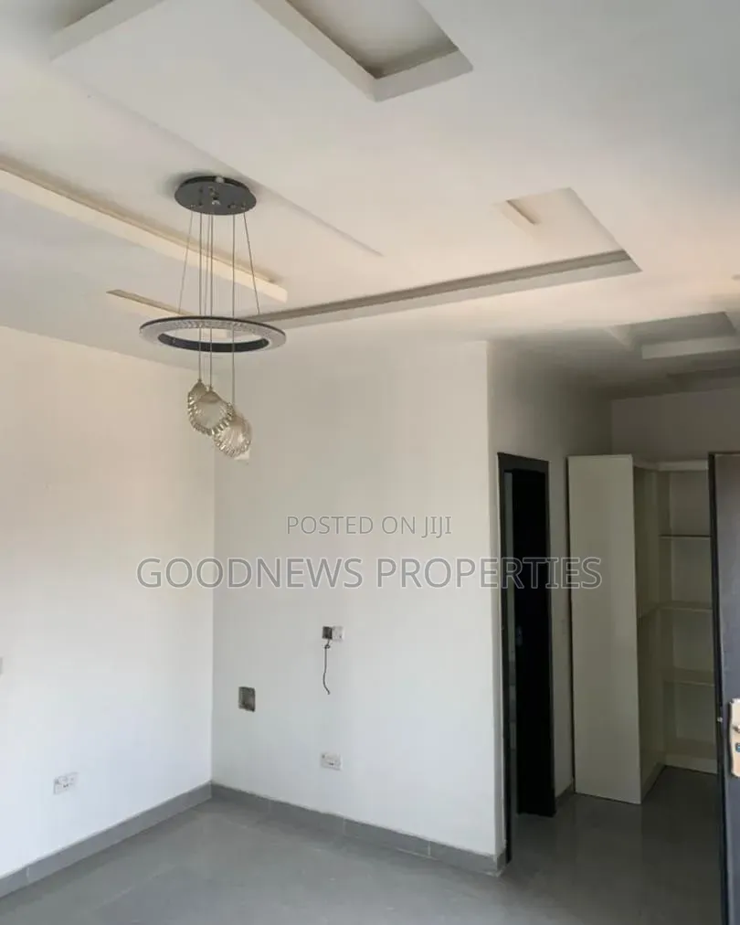 4bdrm Duplex in Amenvile Estate Ajah for sale in Ado / Ajah