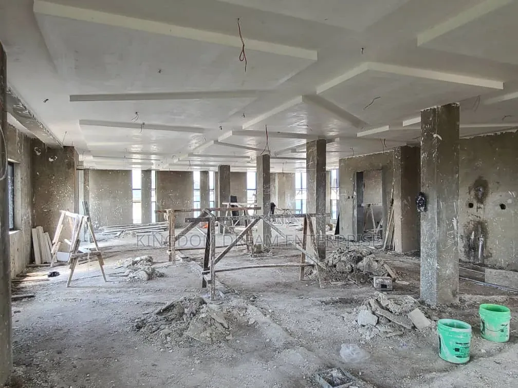 Morden Building 5 Floors Office Building Lease Sabo Yaba Lagos in Sabo / Yaba