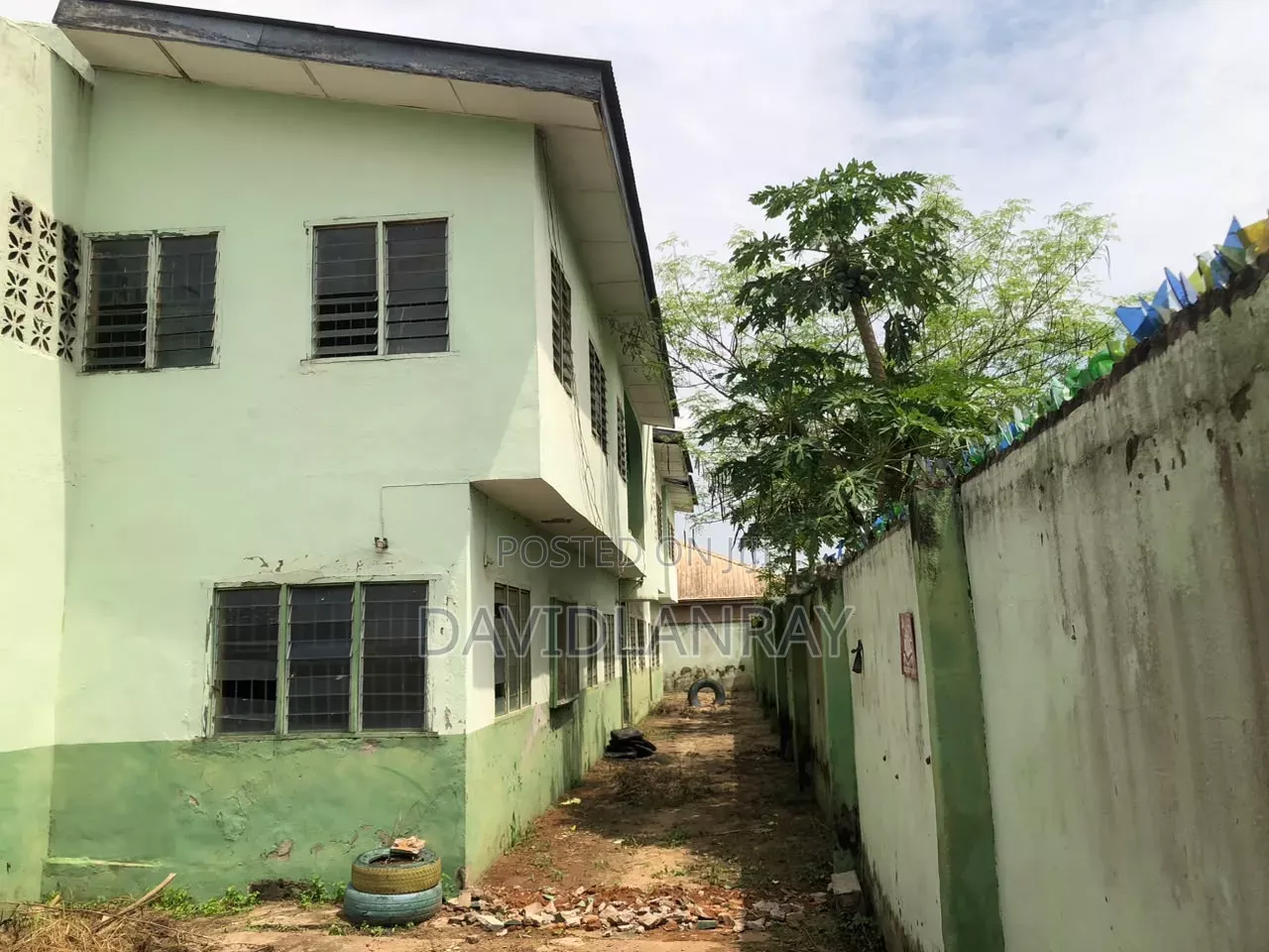 4bdrm Block of Flats in Ayobo for sale in Ayobo