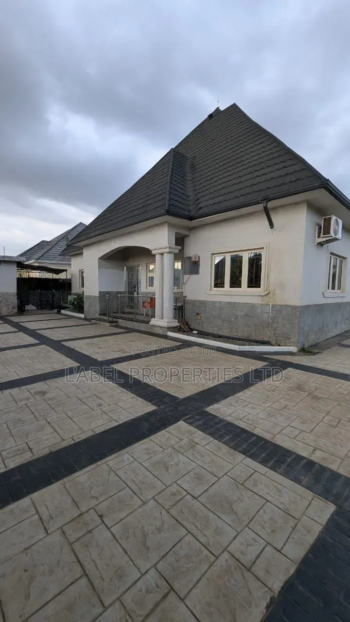 3bdrm Bungalow in Pentvile Estate for sale in Lokogoma