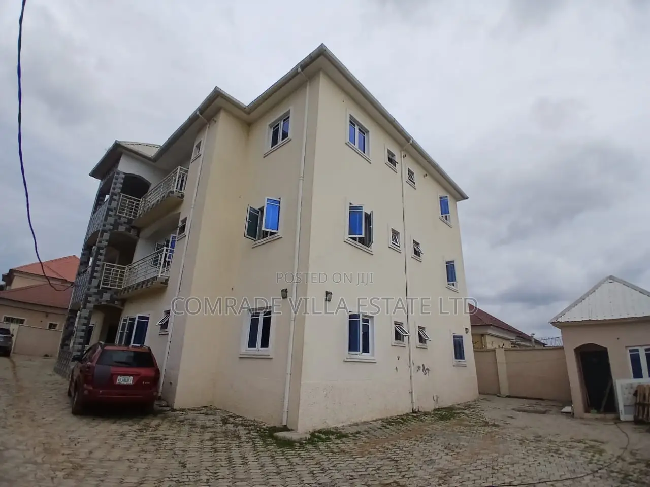 3bdrm Block of Flats in FHA for sale in FHA