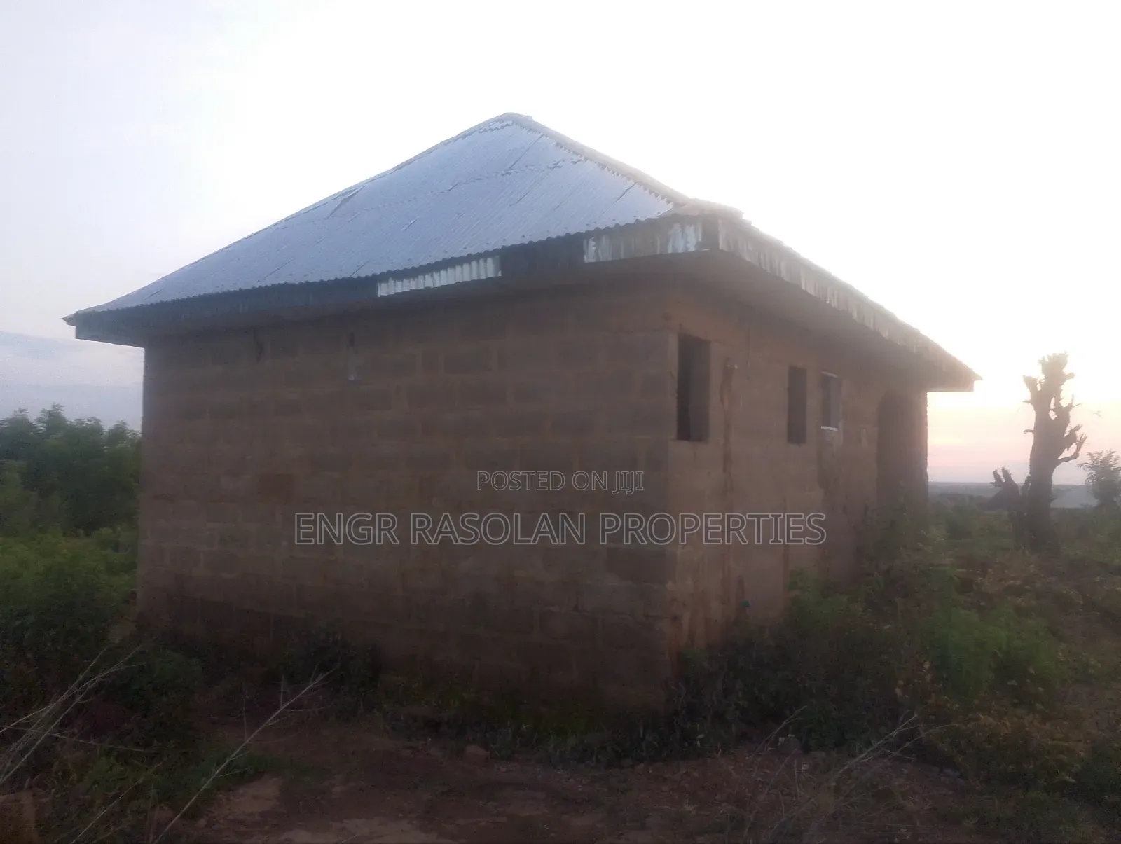 3bdrm Block of Flats in Ogbondoroko, Asa for sale in Asa