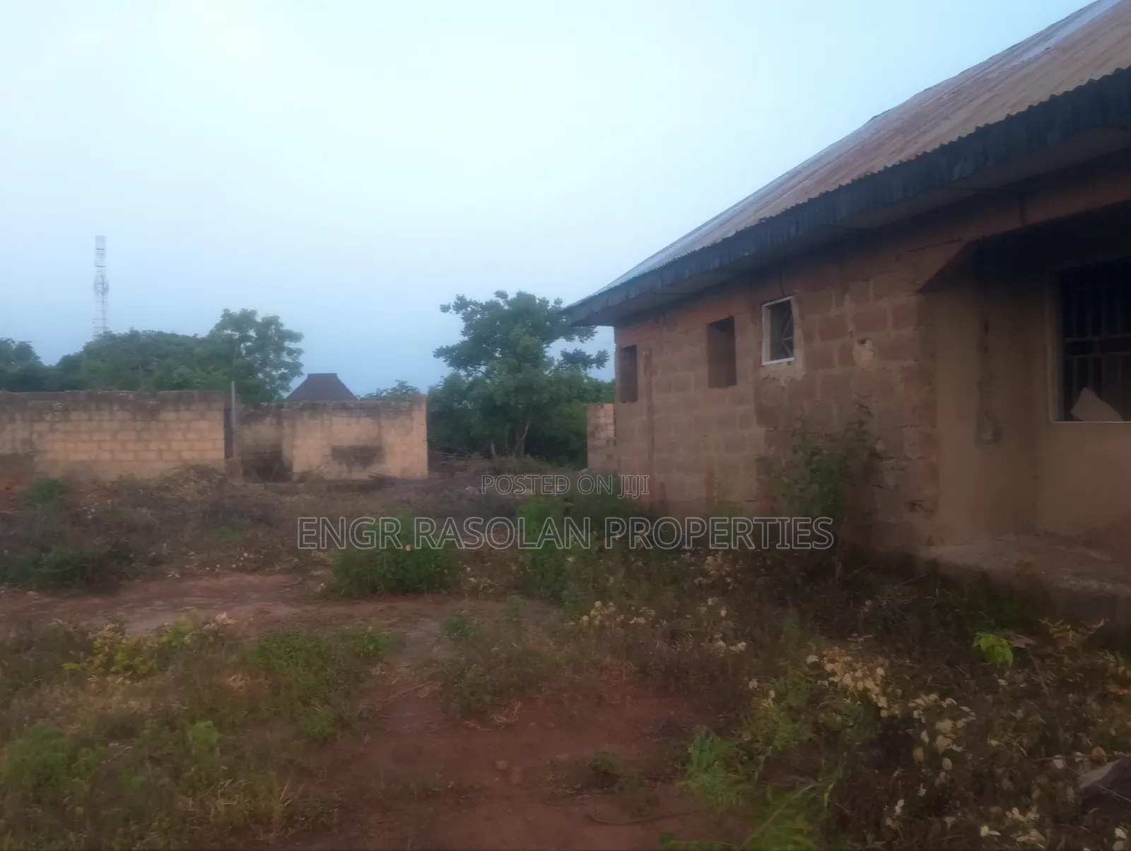 3bdrm Block of Flats in Ogbondoroko, Asa for sale in Asa