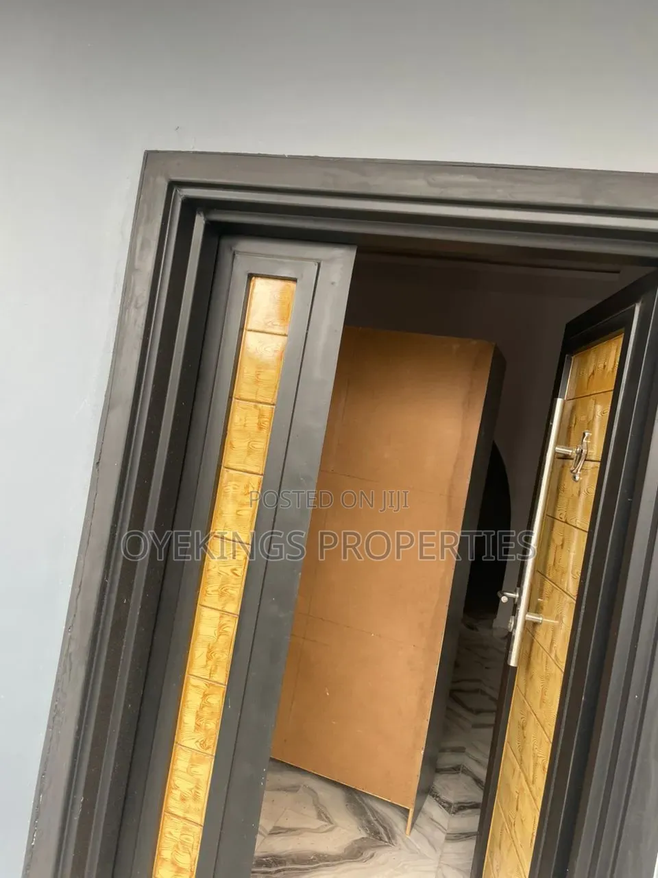 3bdrm Block of Flats in Odoona Kekere,, Oluyole for rent in Oluyole