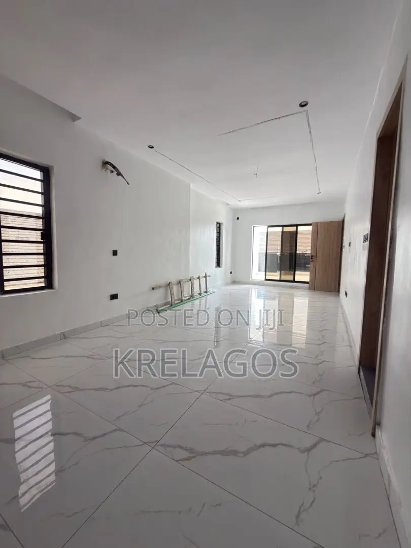 4bdrm Duplex in Orchid, Chevron for sale in Chevron