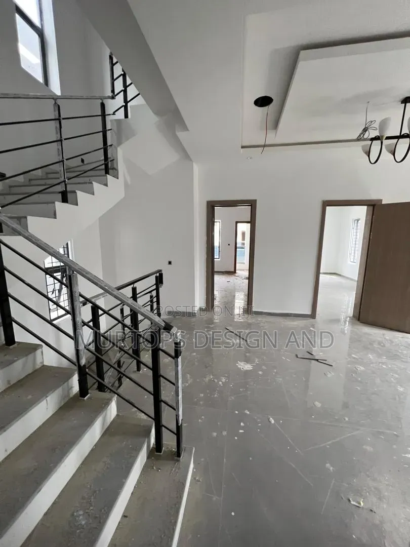 5bdrm Duplex in Ikate for rent in Ikate