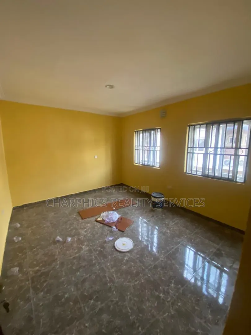 3bdrm Duplex in Jakande for rent in Jakande