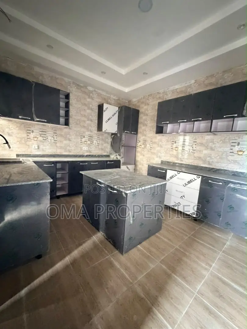 Furnished 4bdrm House in Aguda / Surulere for sale in Aguda / Surulere
