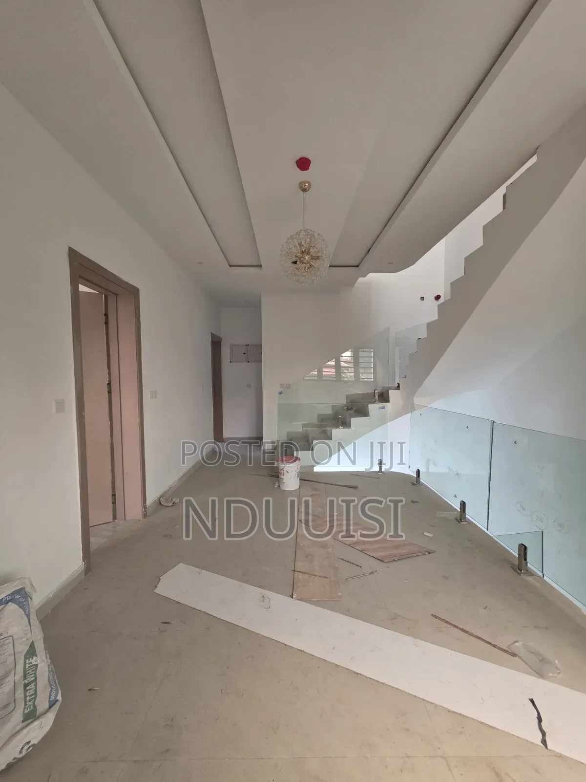 5bdrm Duplex in Alaka Estate for sale in Alaka Estate