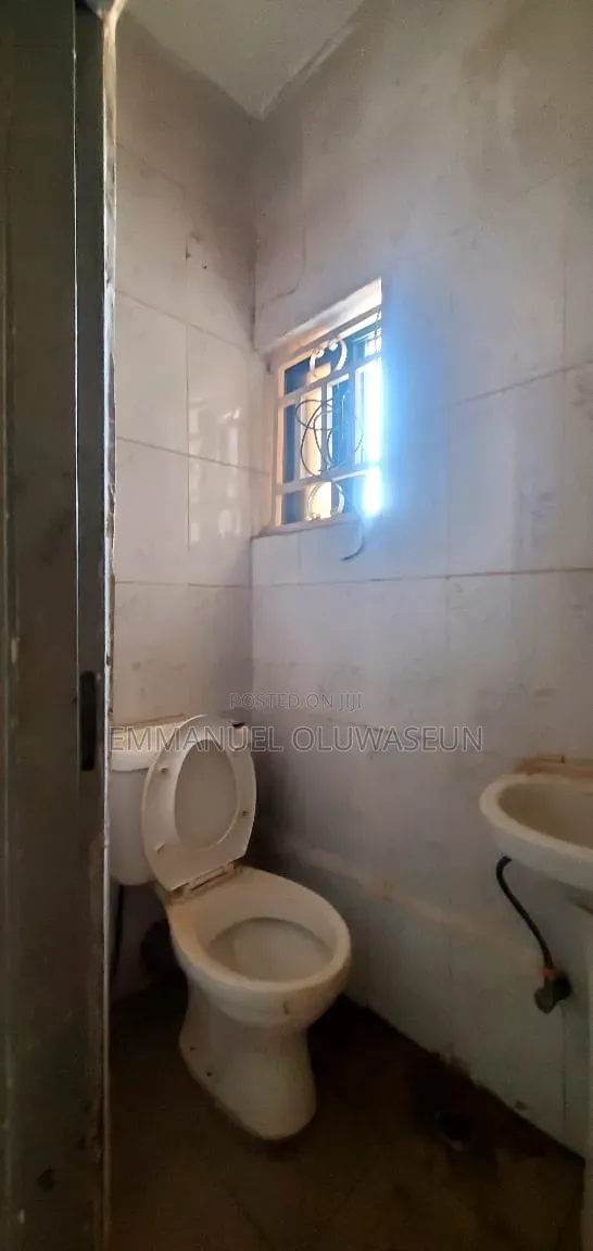 2bdrm Block of Flats in Karu for rent in Karu