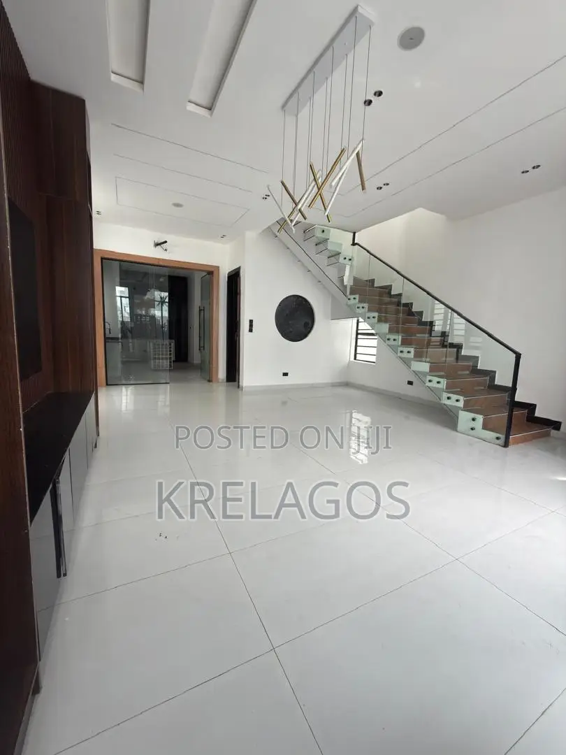 4bdrm Duplex in Orchid, Chevron for sale in Chevron
