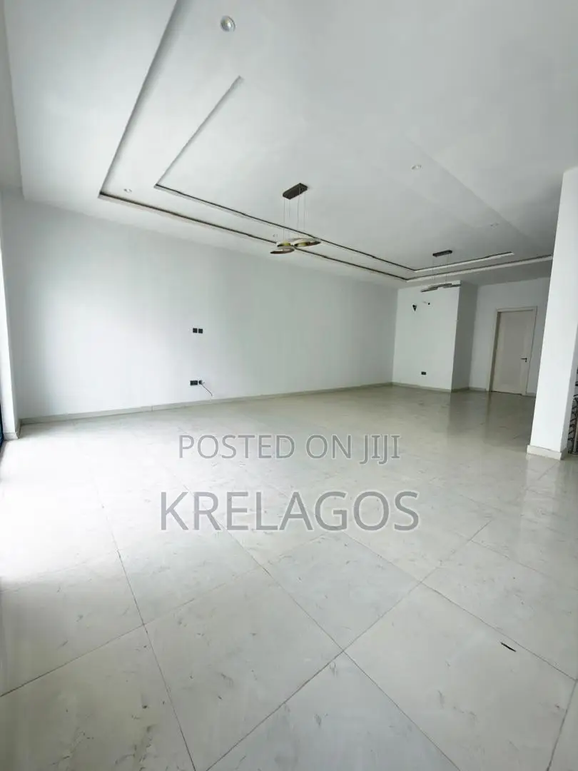 4bdrm Duplex in Orchid, Chevron for rent in Chevron