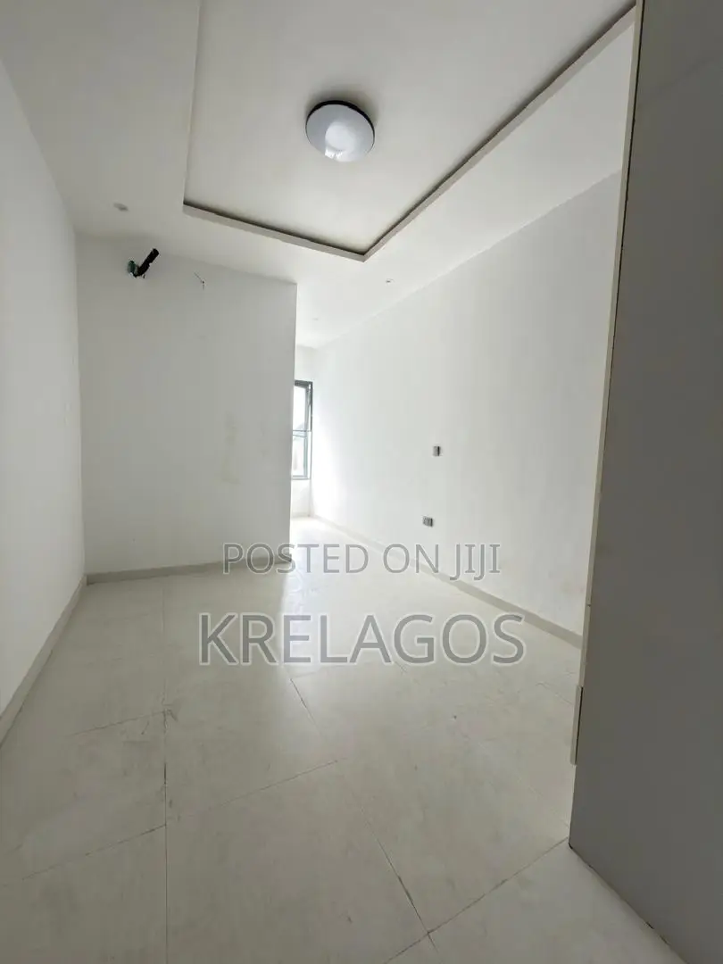 4bdrm Duplex in Orchid, Chevron for rent in Chevron