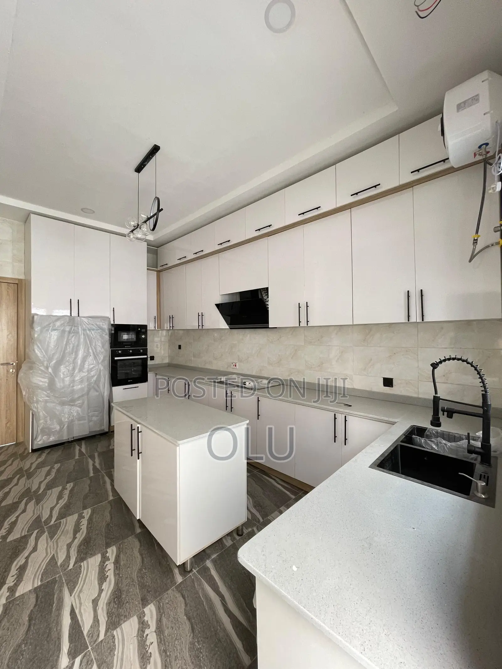 4bdrm Duplex in Seagate Estate Ikate for sale in Ikate