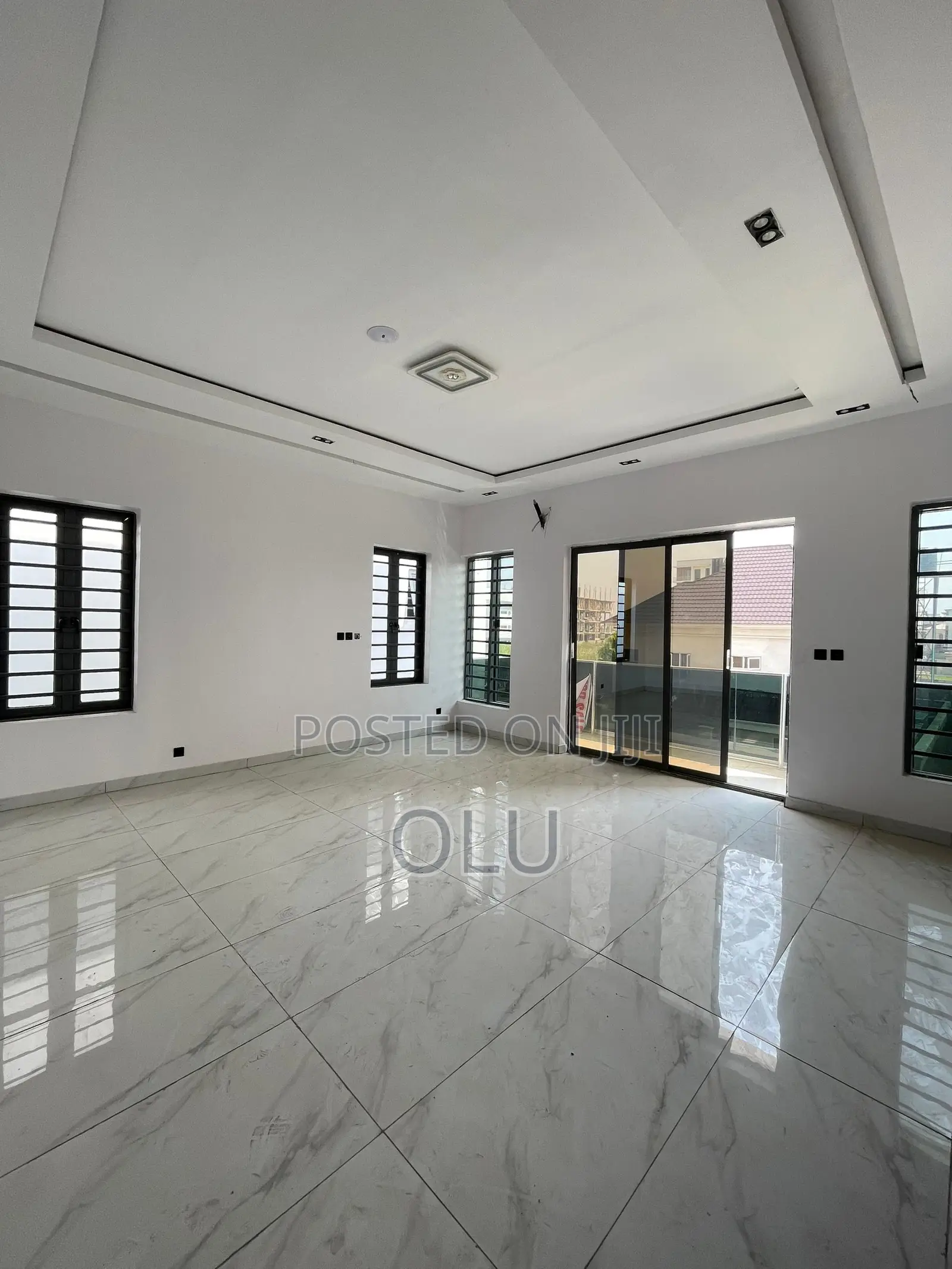 4bdrm Duplex in Seagate Estate Ikate for sale in Ikate