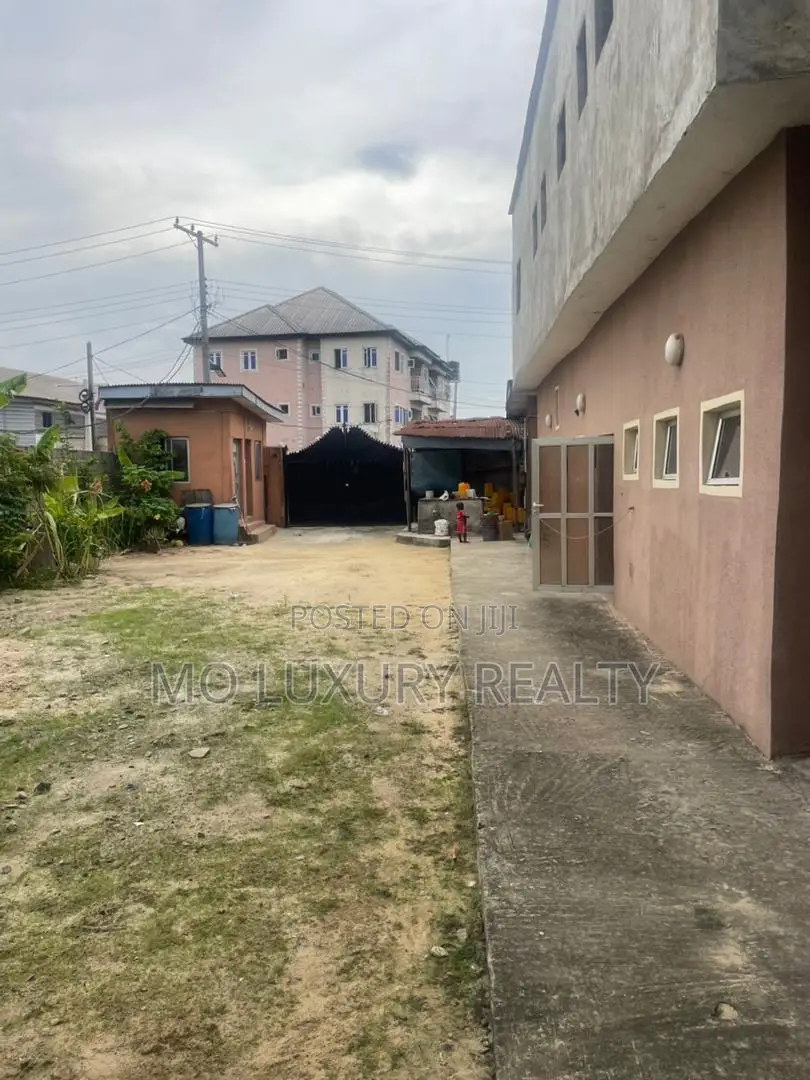 10bdrm Block of Flats in Ajah for sale in Ajah