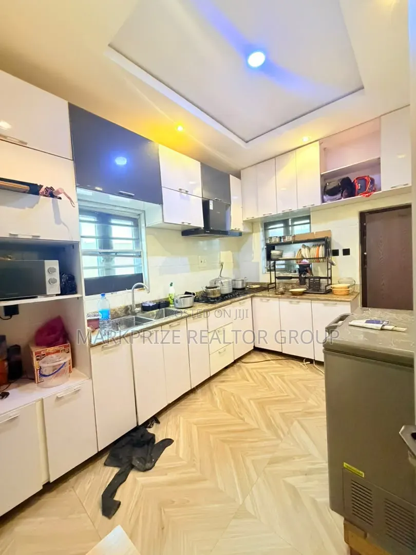 4bdrm Duplex in Ojodu Berger Lagos for sale in Berger