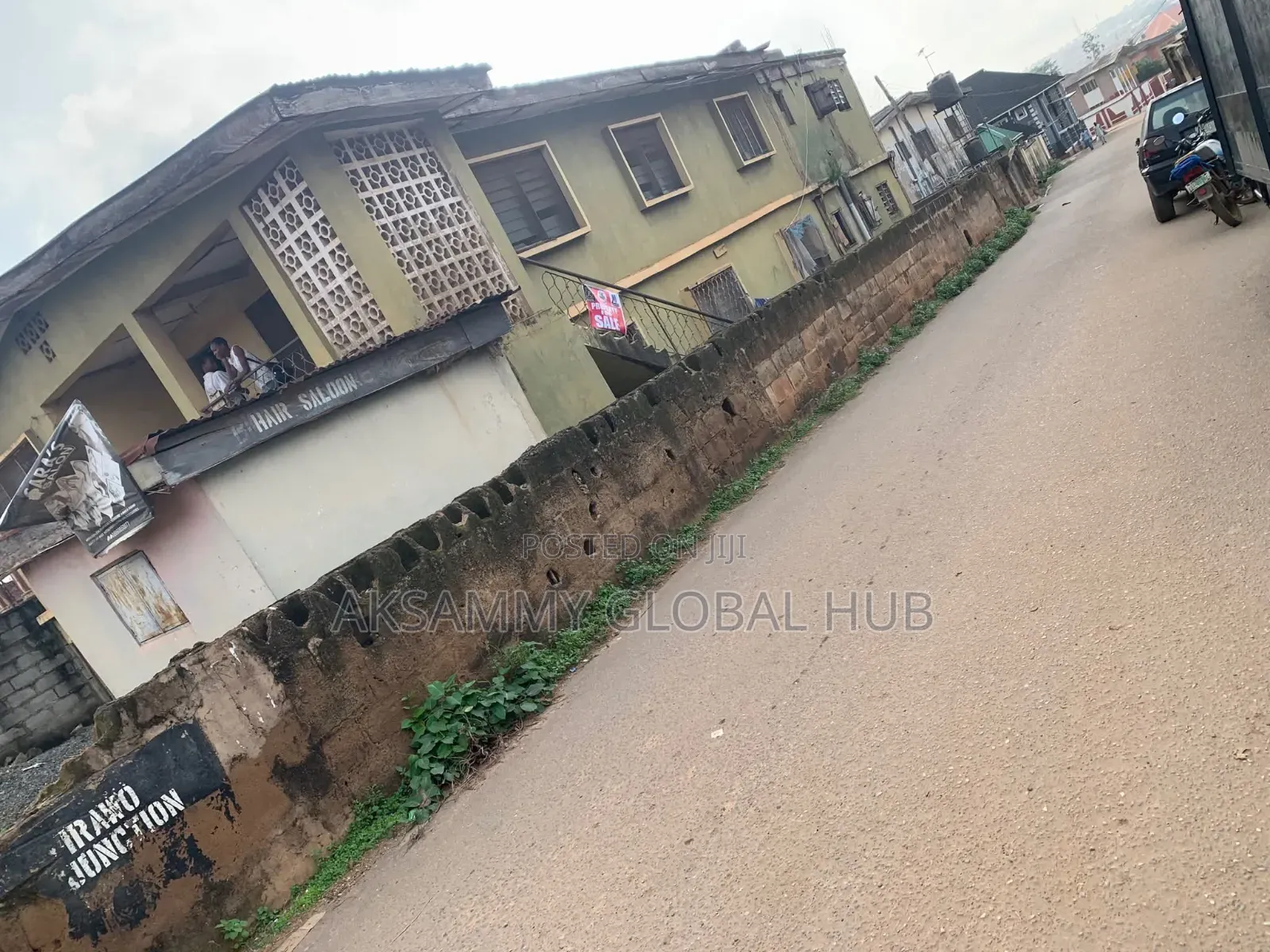 15bdrm Apartment in Agbowo, Ibadan for sale in Ibadan