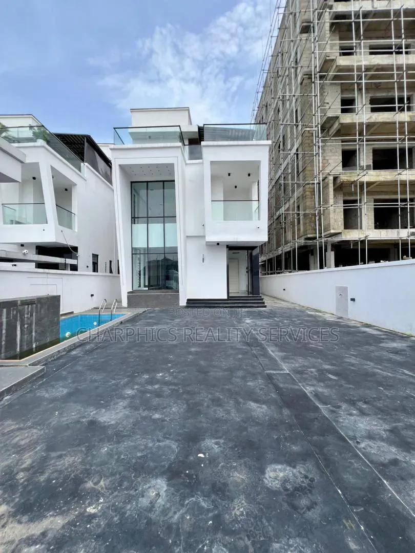 5bdrm Duplex in Lekki Phase 1 for sale in Lekki Phase 1