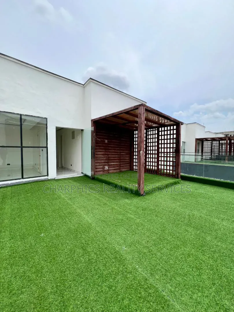 5bdrm Duplex in Lekki Phase 1 for sale in Lekki Phase 1