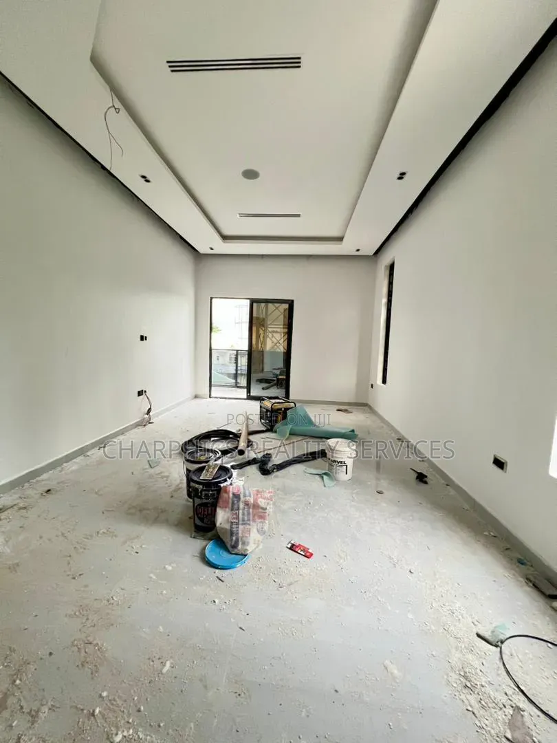 6bdrm Duplex in Akin Olugbade for sale in Akin Olugbade