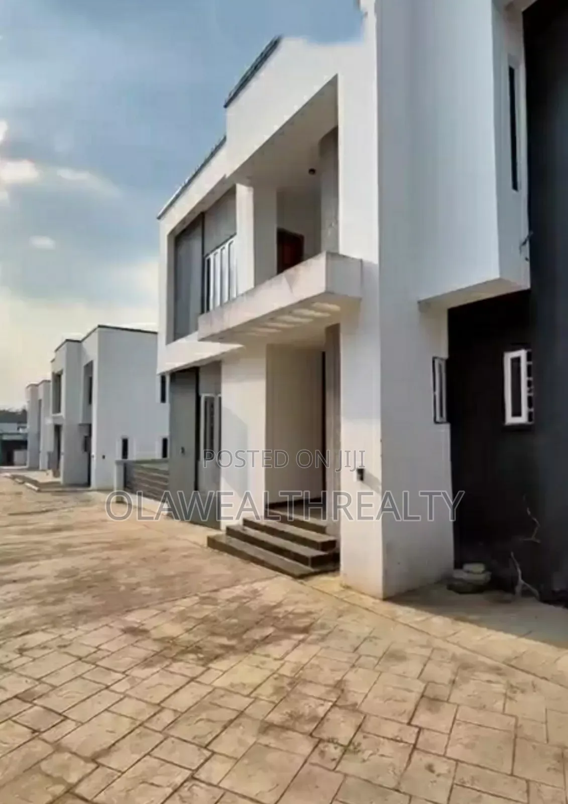 4bdrm Duplex in Carlton Gate Estate, Akobo for rent in Akobo
