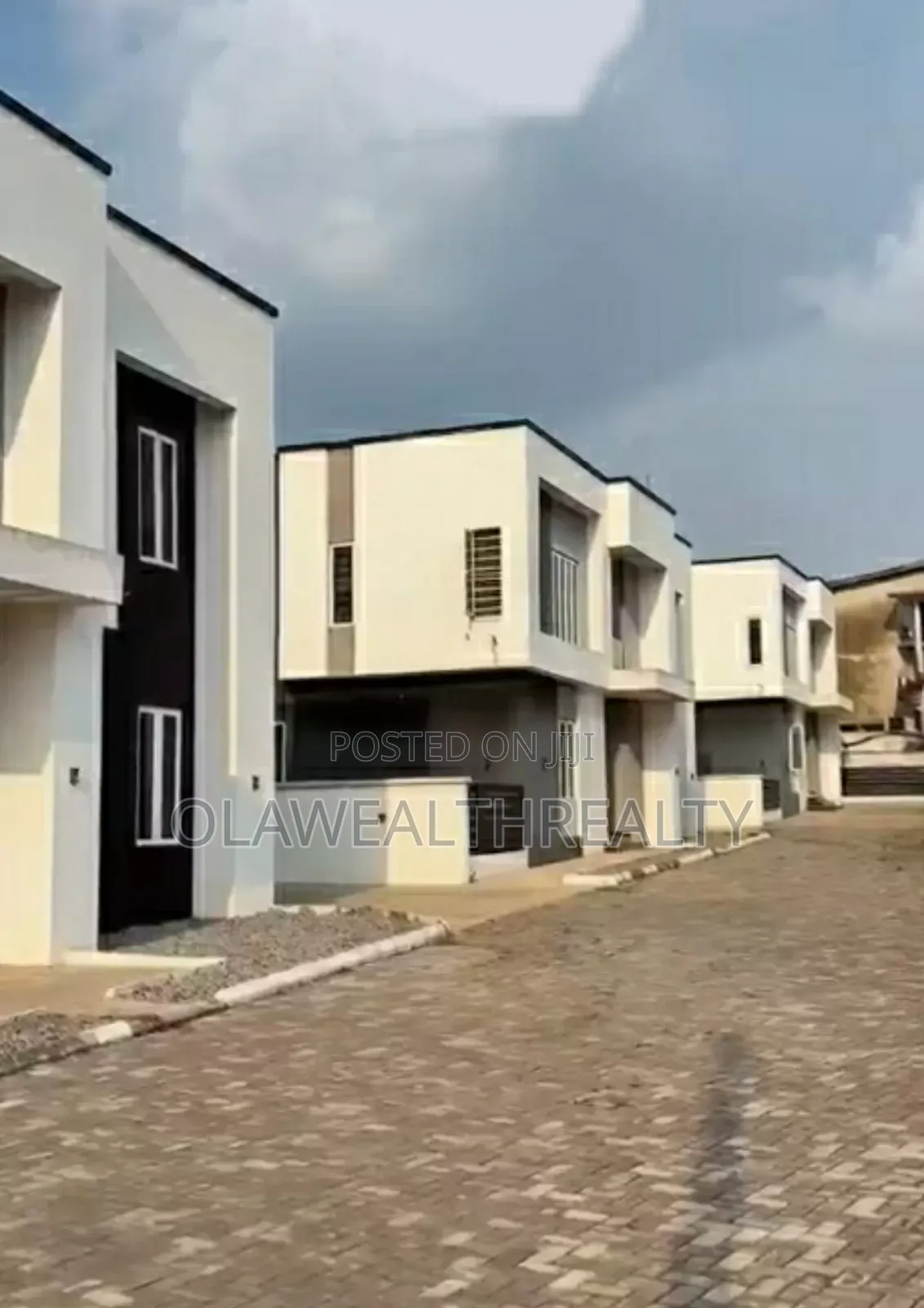 4bdrm Duplex in Carlton Gate Estate, Akobo for rent in Akobo