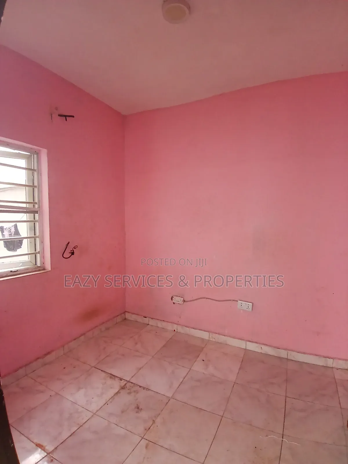 Studio Apartment in Gated And Secured, Off Lekki-Epe Expressway in Off Lekki-Epe Expressway