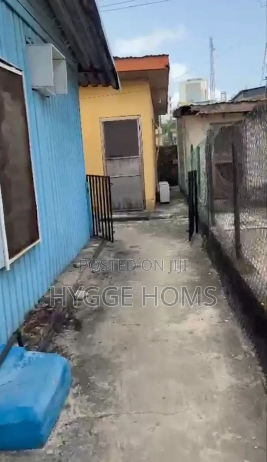 400sqm Land Ademola Adetokunbo Victoria Island in Ademola Adetokunbo