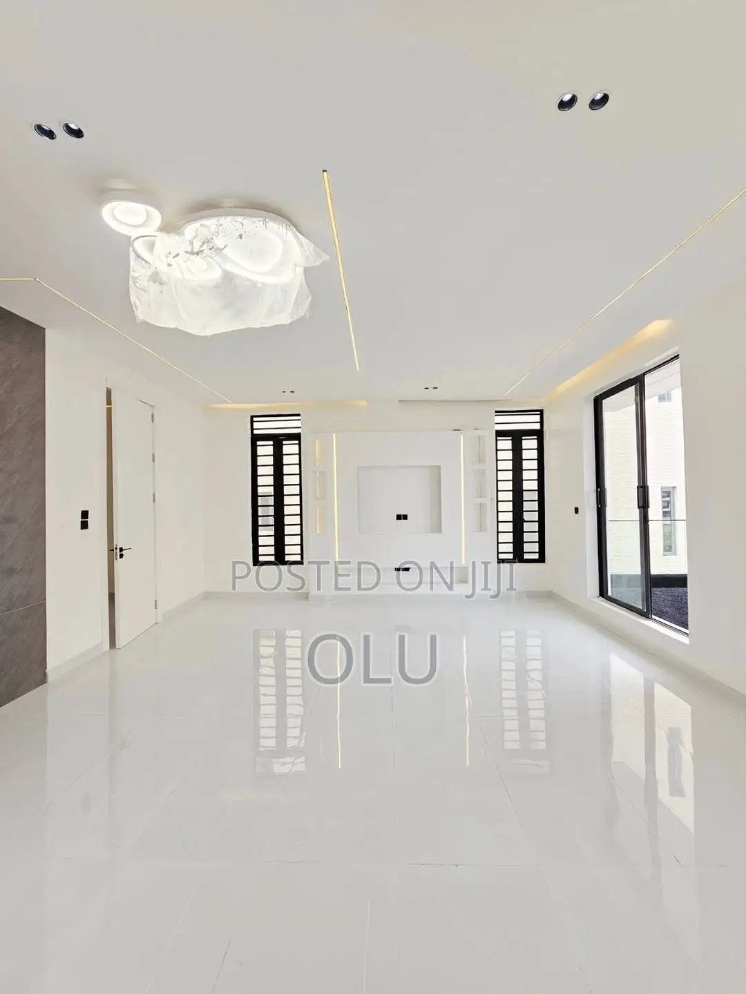 Furnished 5bdrm Duplex in Lekki Ph1 for sale in Lekki Phase 1