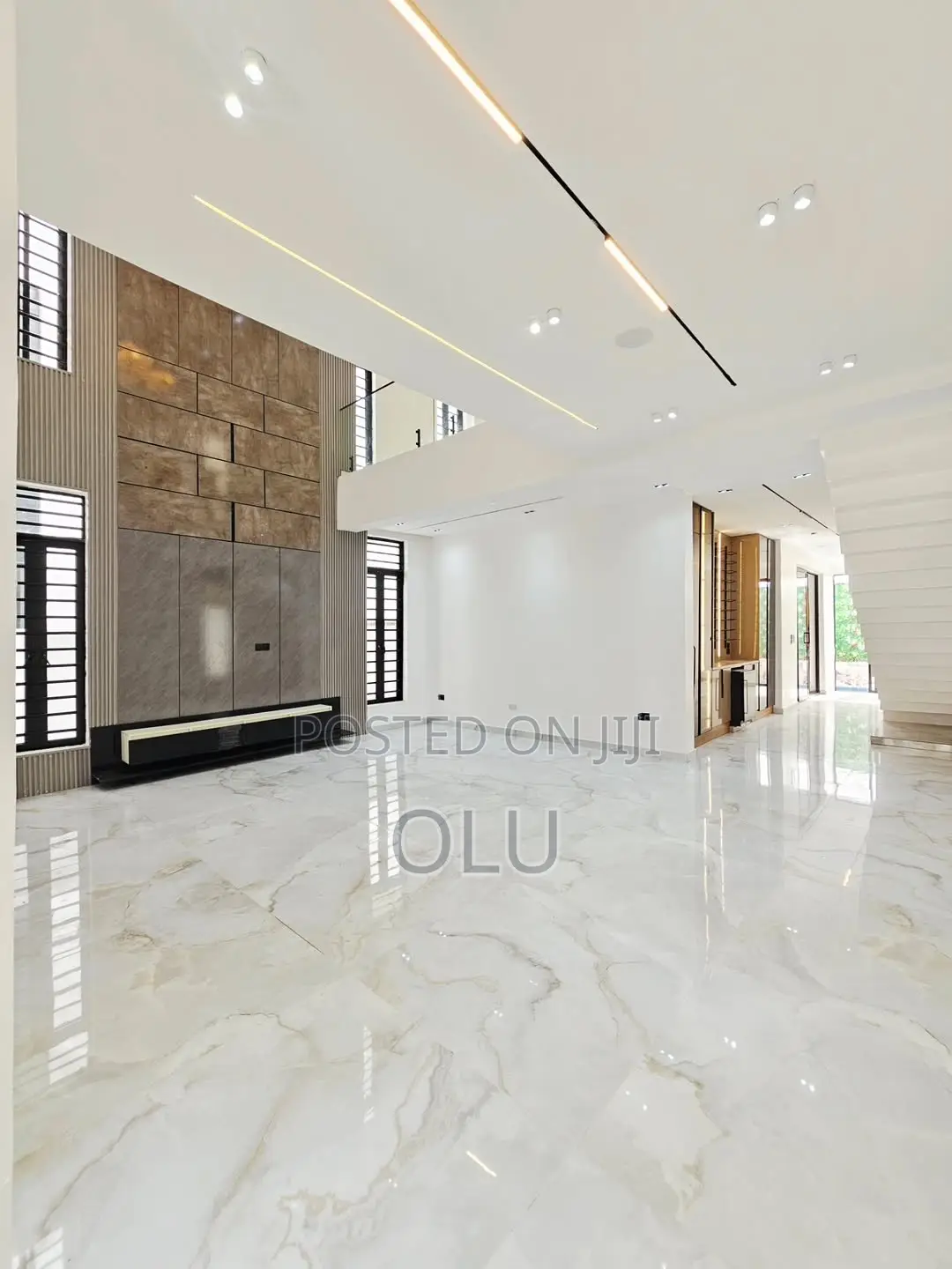 Furnished 5bdrm Duplex in Lekki Ph1 for sale in Lekki Phase 1
