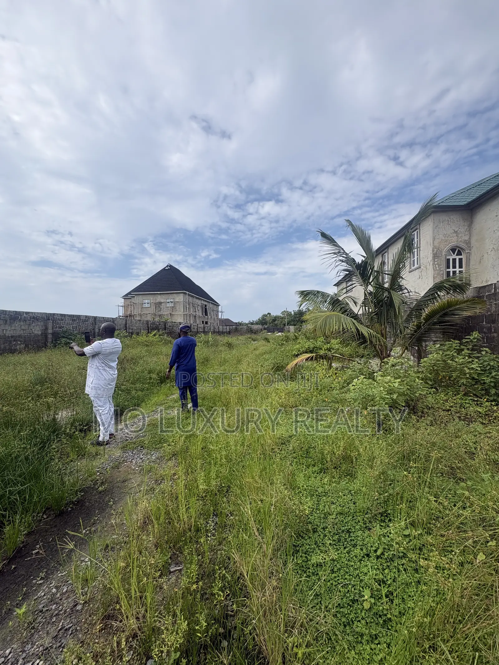 1,339 SQM Land for Sale 2 Ways Street. 2 Plots in Ibeju