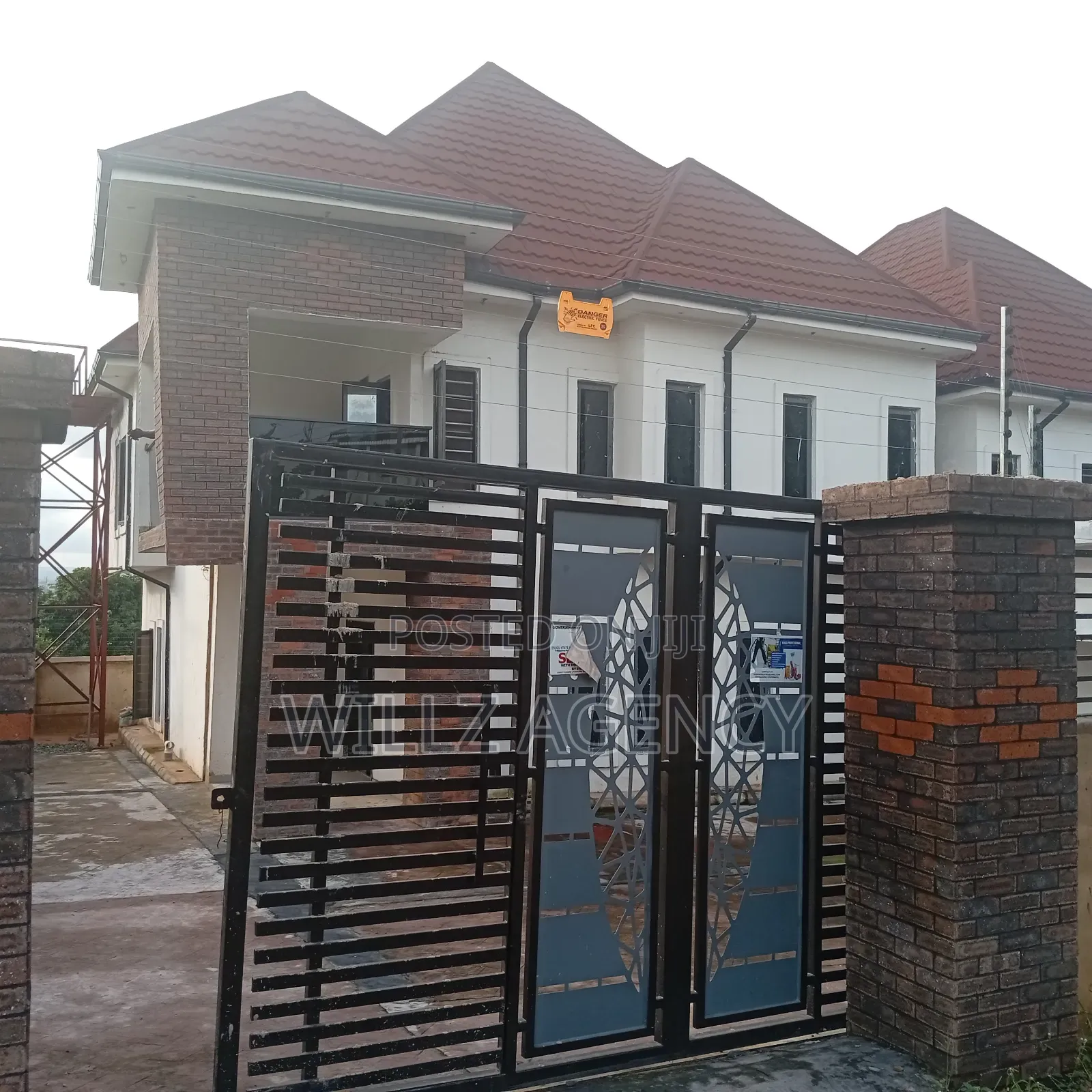 Furnished 4bdrm Duplex in Enugu for sale in Enugu