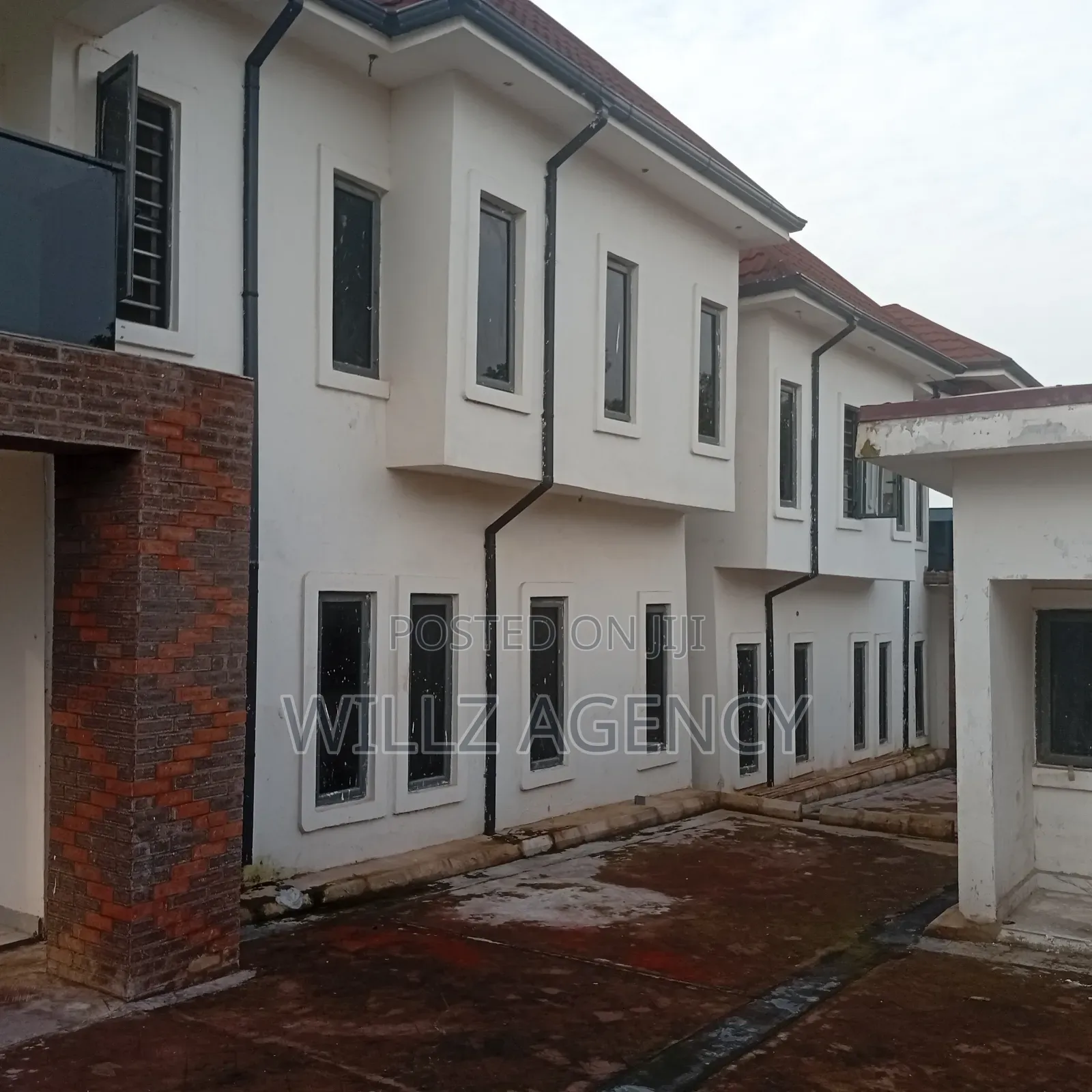 Furnished 4bdrm Duplex in Enugu for sale in Enugu
