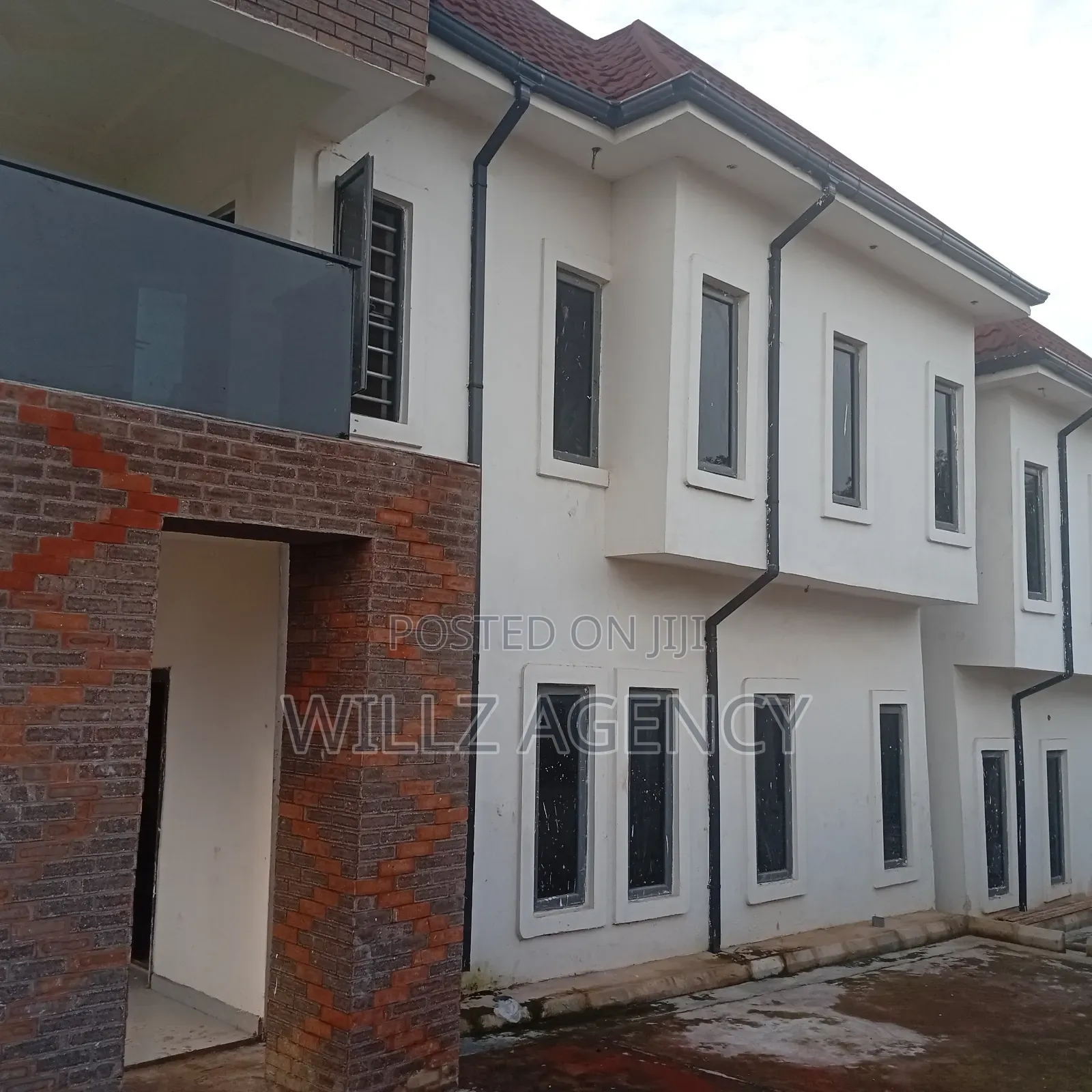 Furnished 4bdrm Duplex in Enugu for sale in Enugu