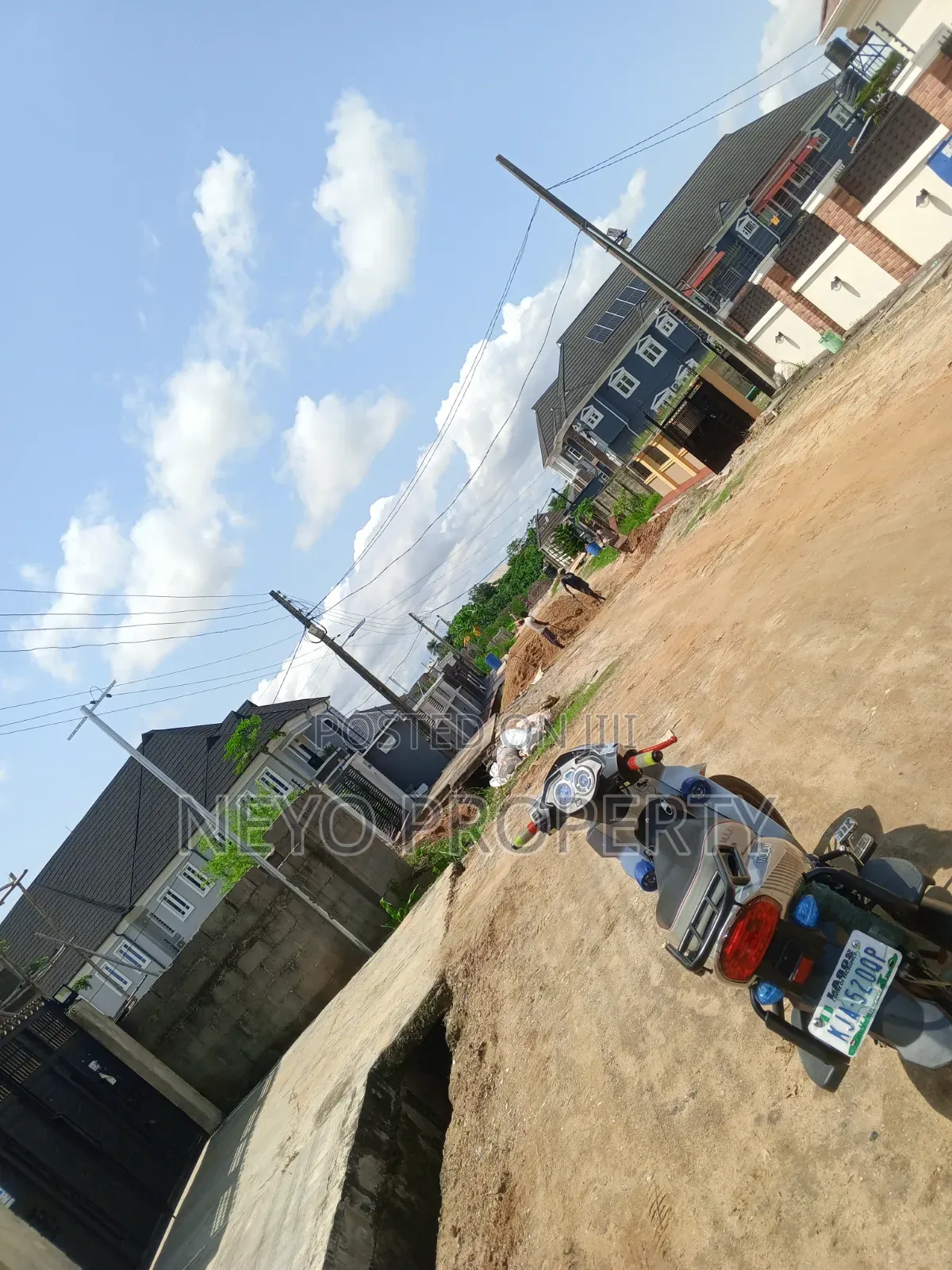 3bdrm Bungalow in Greenleaf Estate, Ebute for sale in Ebute