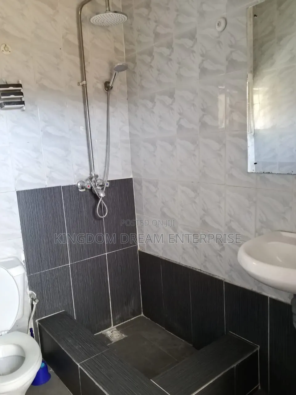 Mini Flat in Still Waters Garden for rent in Lekki Phase 1
