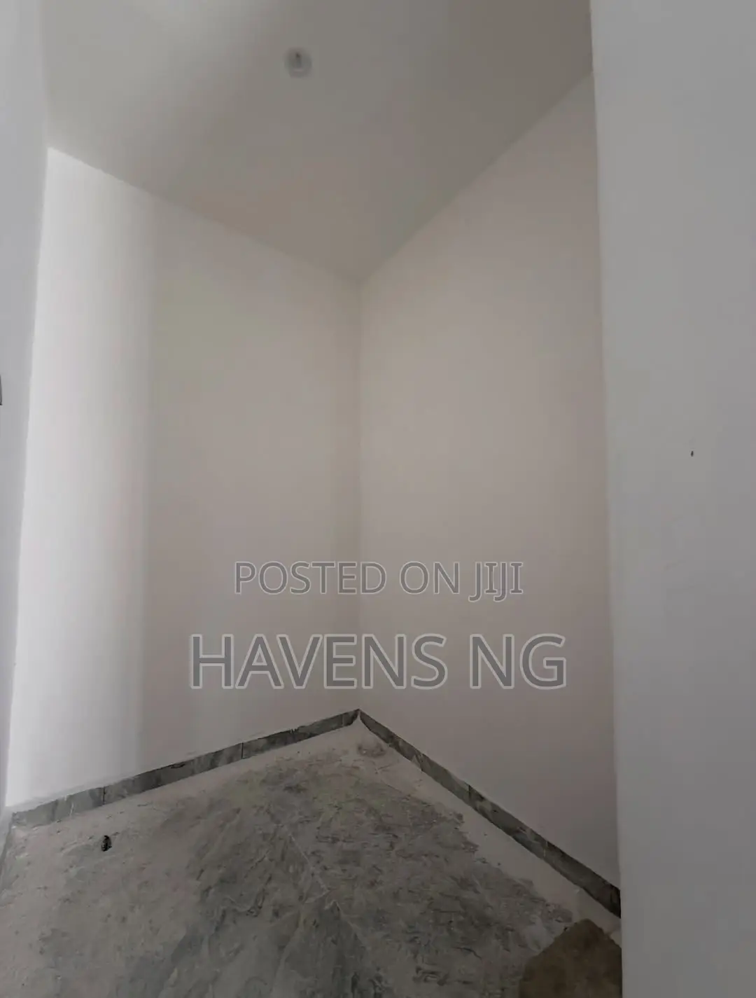 2bdrm Apartment in GRA Phase 1 / Port-Harcourt for sale in GRA Phase 1 / Port-Harcourt
