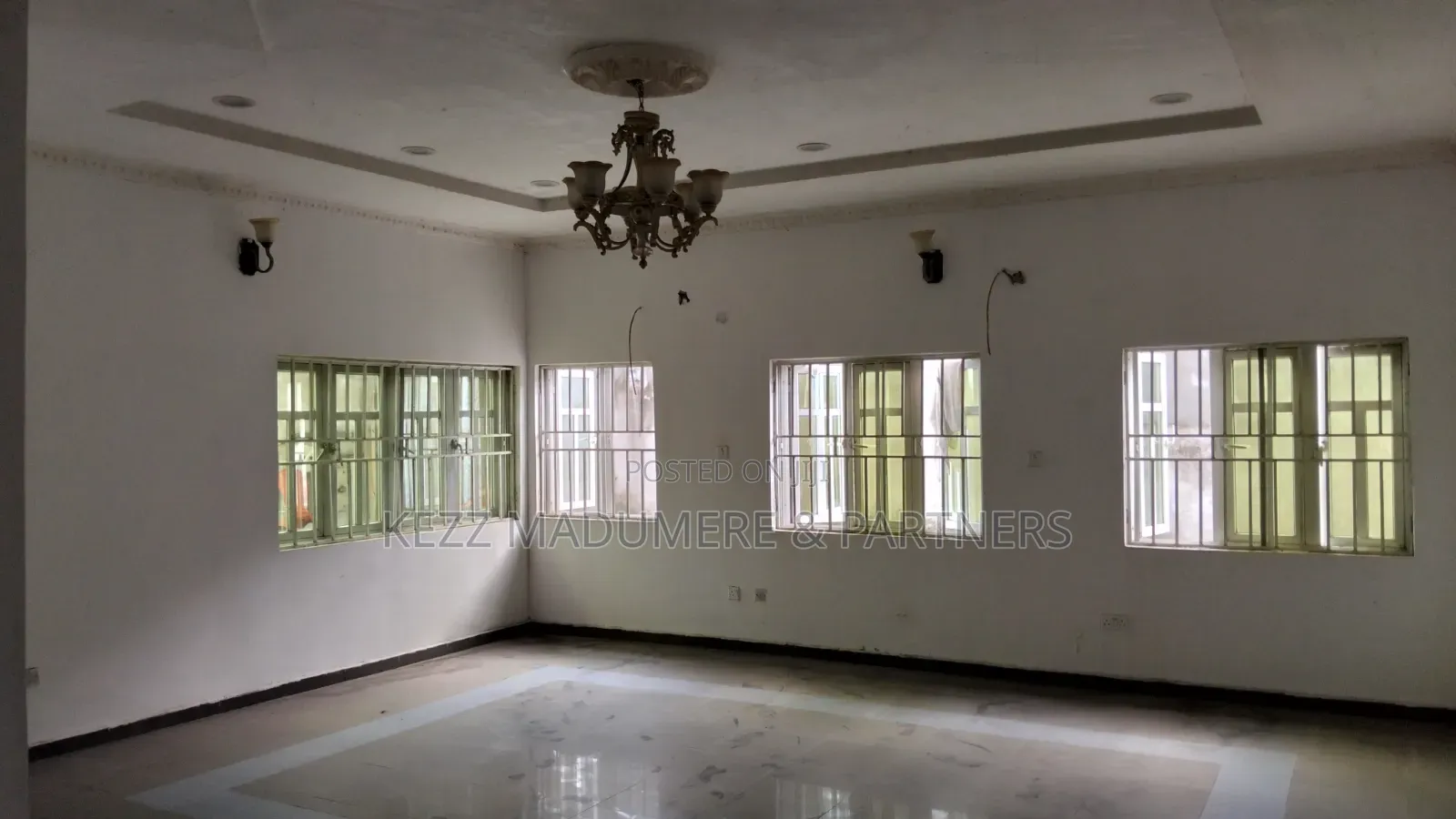 4bdrm Duplex in Elekahia, Stadium for sale in Elekahia