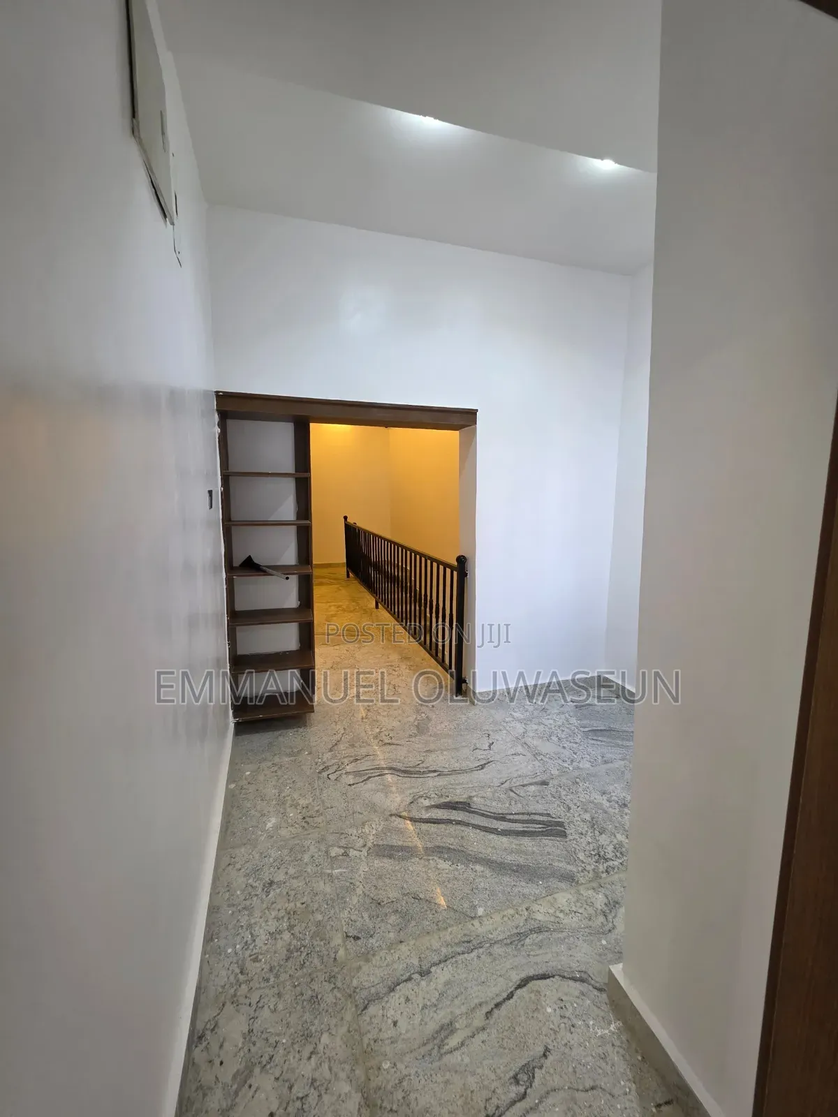 4bdrm House in Apo Resettlement for sale in Apo Resettlement