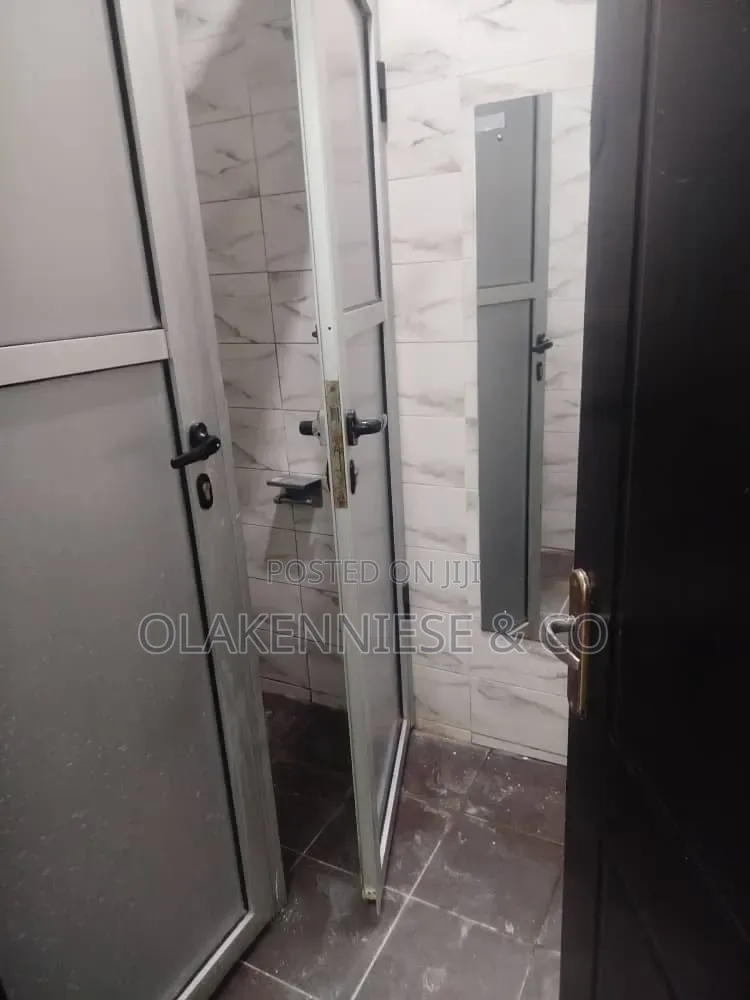 An Open Space on About 163 180sqm at 2nd 5th Floor in Idowu Taylor