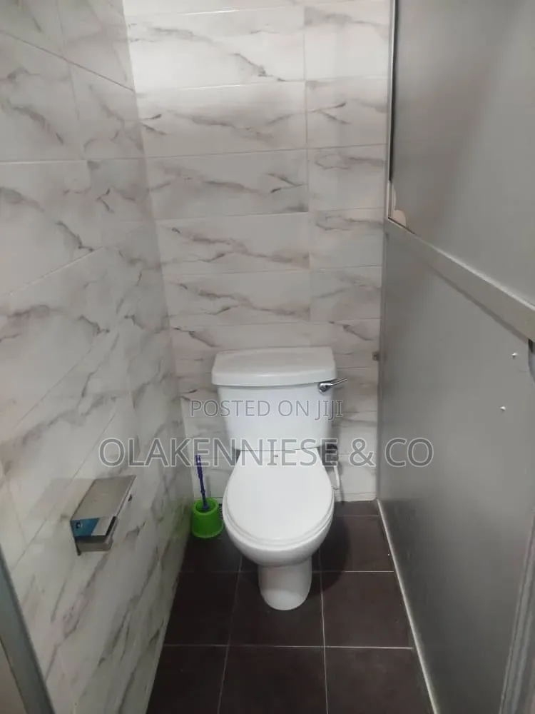 An Open Space on About 163 180sqm at 2nd 5th Floor in Idowu Taylor