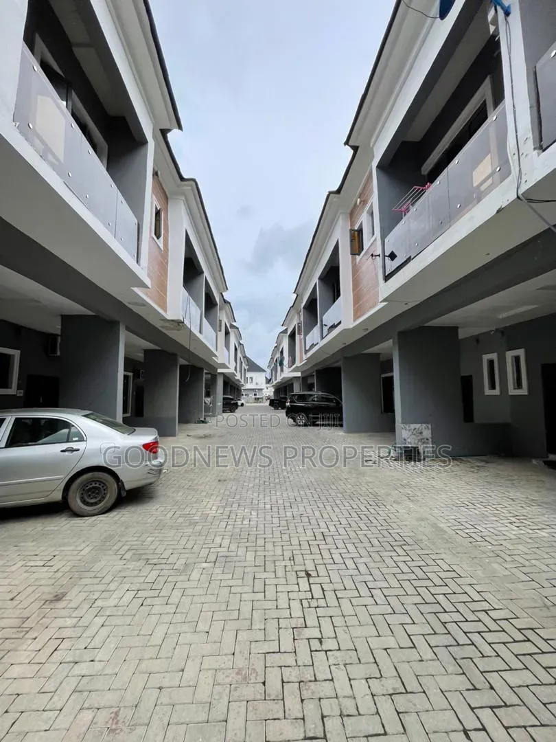 3bdrm Duplex in Vgc, Harris Drive for rent in VGC / Ajah