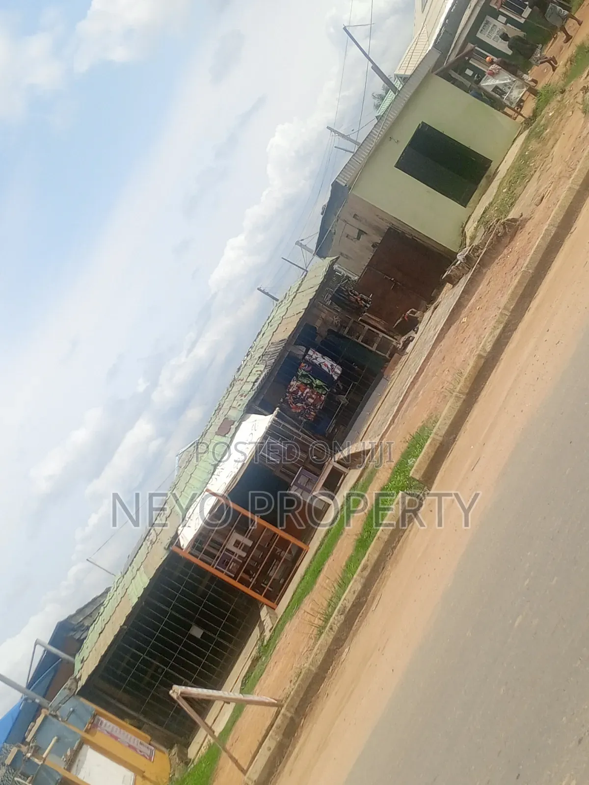 Family Deed Lewusu in Igbogbo