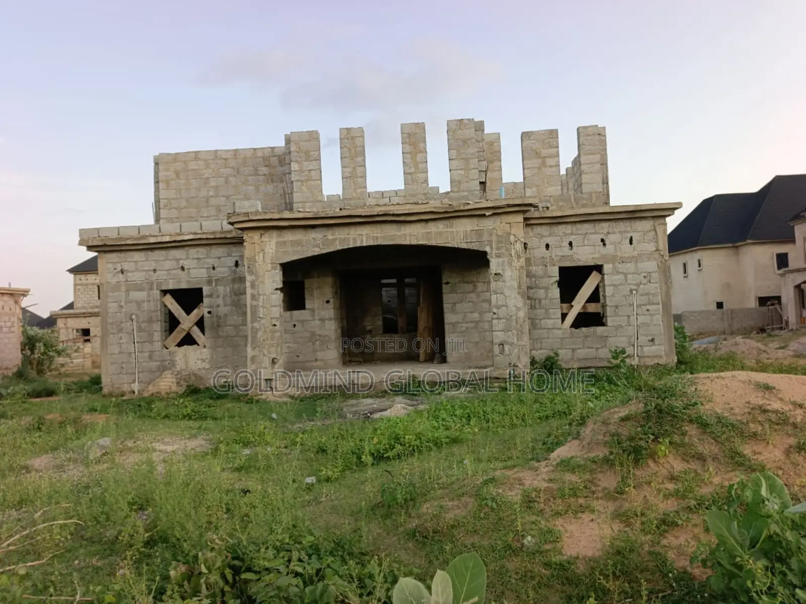 5bdrm Penthouse in Seman Estate Phase 1, Sabon Lugbe for sale in Sabon Lugbe